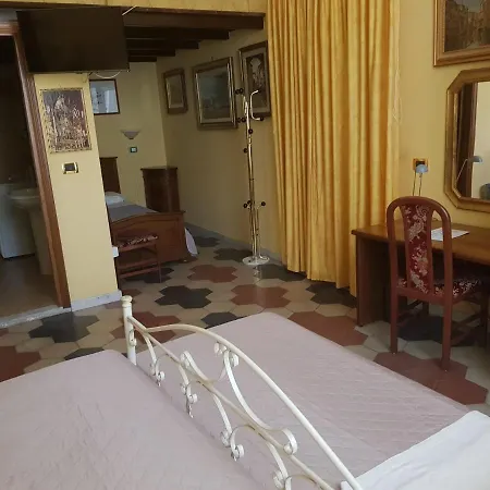 فندق مبيت وإفطار Il Capitello 3*